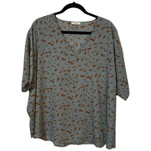 Jodifl Women's Small Boxy Oversized V Neck Short Sleeves Animal Print Dotted Top